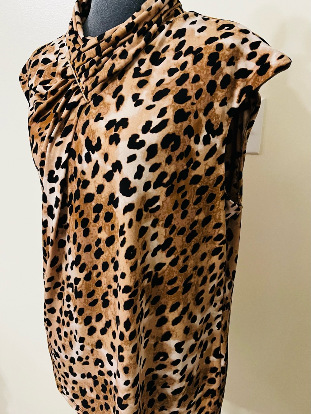 Calvin Klein Sleeveless Leopard Print Mock Neck Top - Brown